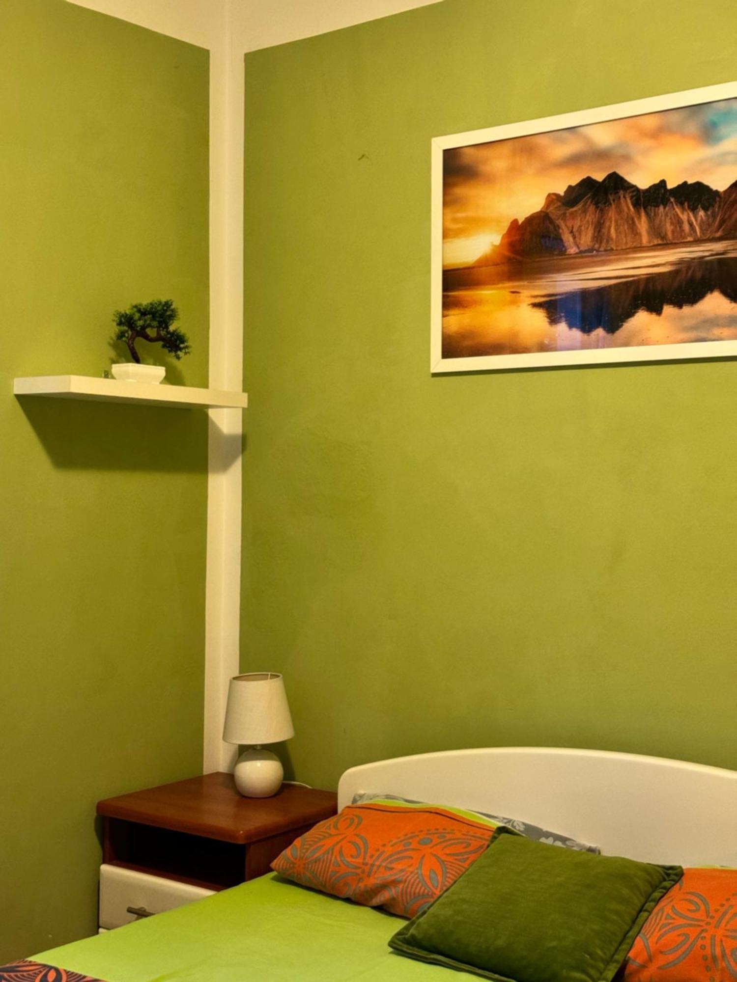 Carine Garden Lägenhet Risan Exteriör bild